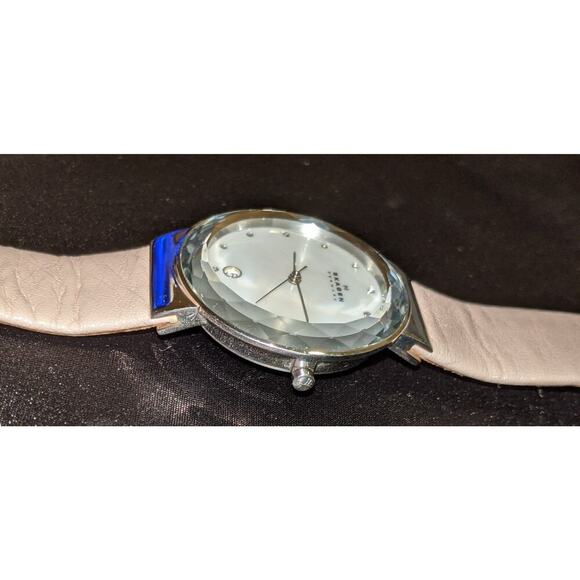 SKAGEN Women's Quartz Watch SKW2165 MOP Crystal Bezel Blush Pink Leather Band - Picture 10 of 16